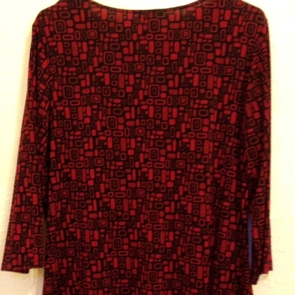 Perseption Red and Black Patterned Blouse - Picture 4 of 5